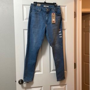 Levi 721 a high rise skinny jean - size 14- W32 L30